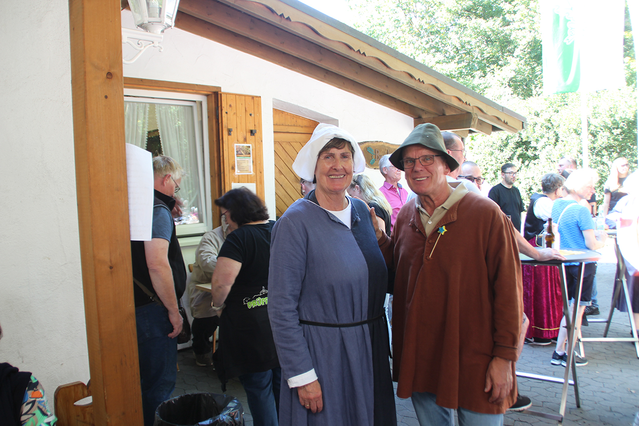 %_tempFileName09_21_Mittelalterfest_34%