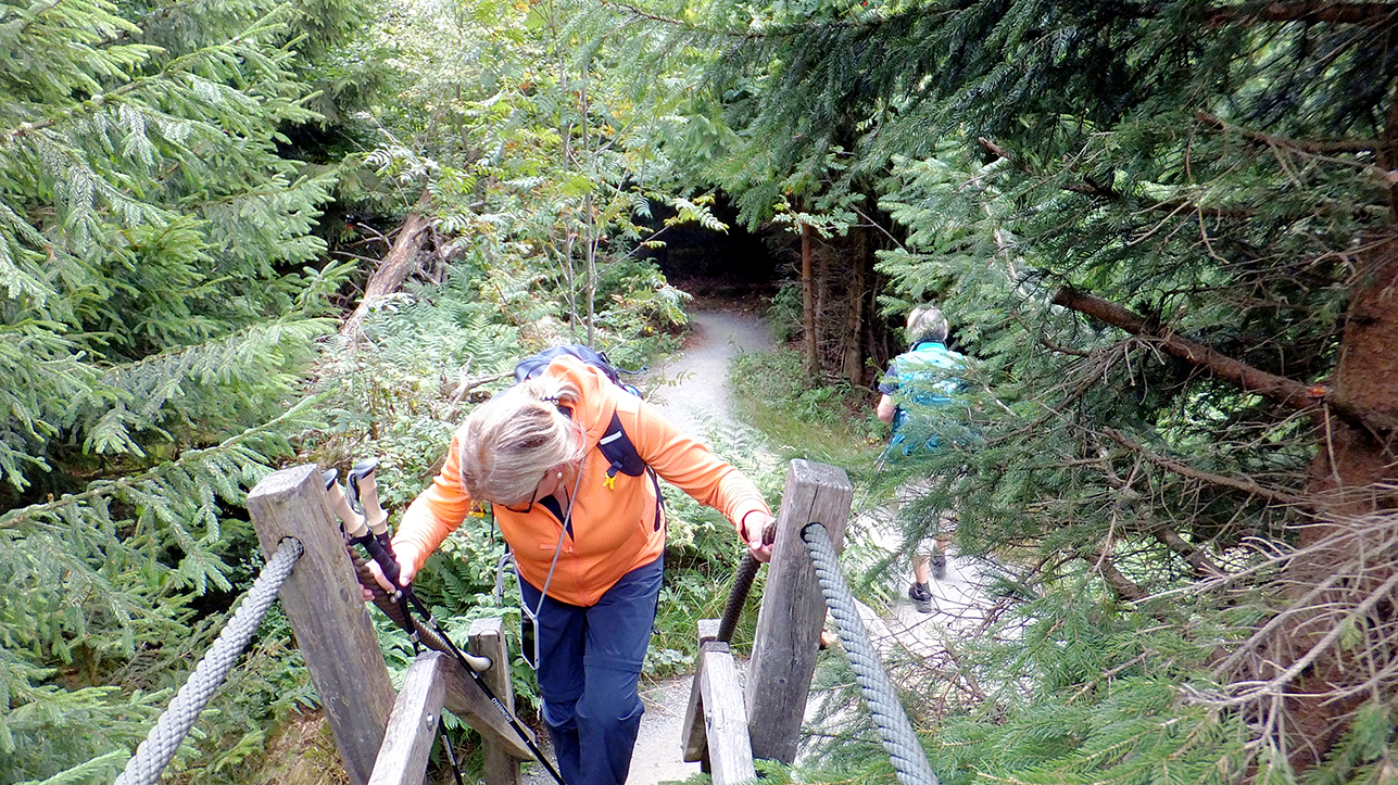 %_tempFileName08-17-Skywalk_25%