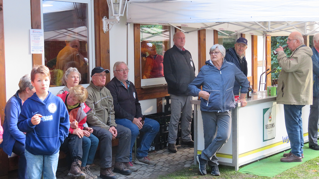 %_tempFileName10-04-Wandertag_44%