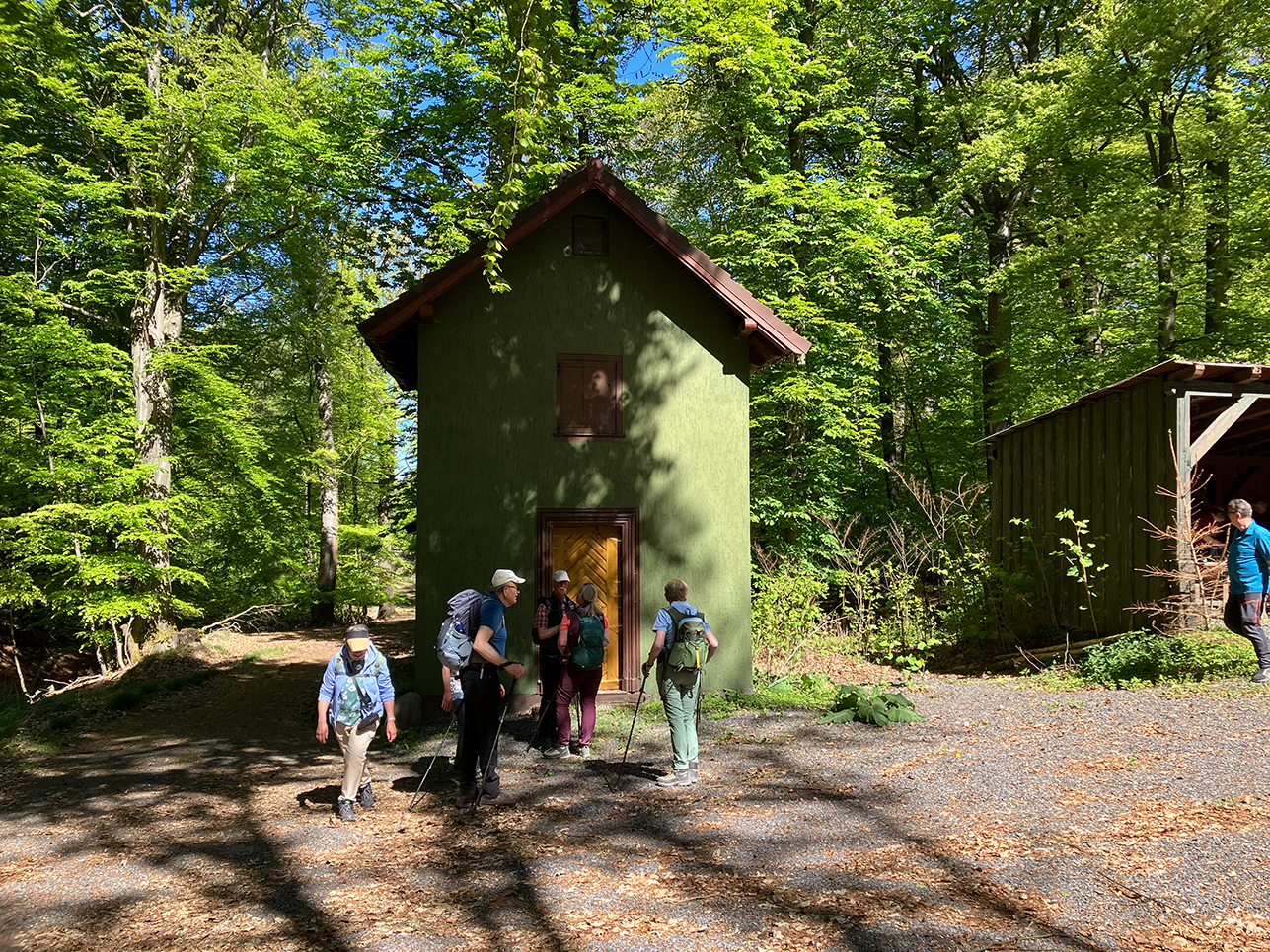 %_tempFileNameMaifeiertag_17%